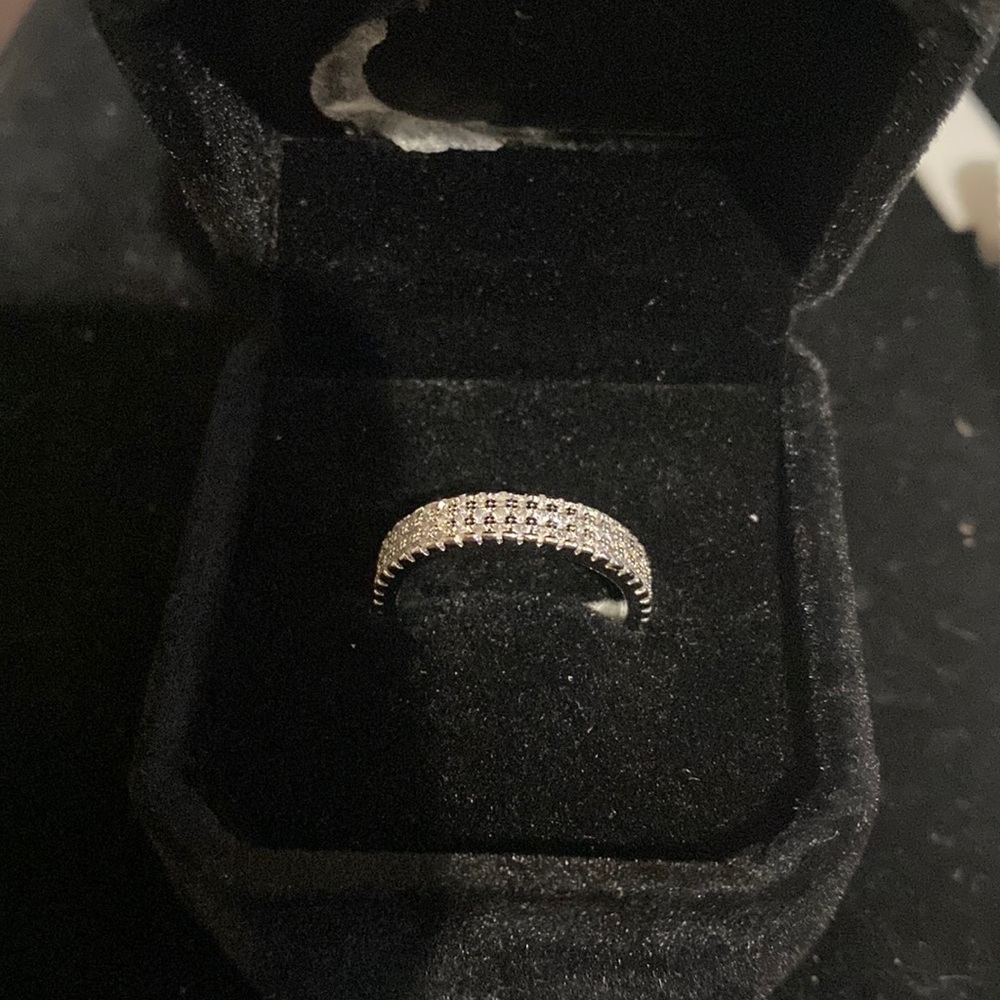 Sterling silver ring size 7 new